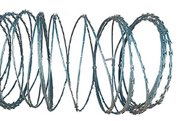 Cerca concertina: faça a cotação por metro com a Omega Telas